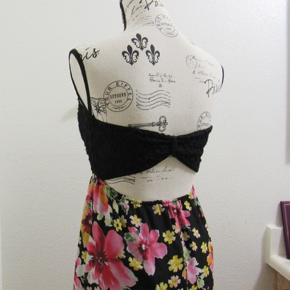 H&M STRAPLESS FLORAL MAXI DRESS - Picture 4 of 8